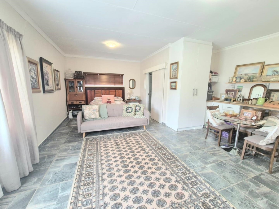 5 Bedroom Property for Sale in Roodewal Free State